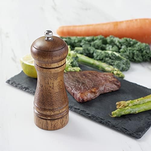 Adjustable Wooden Pepper Mill Set